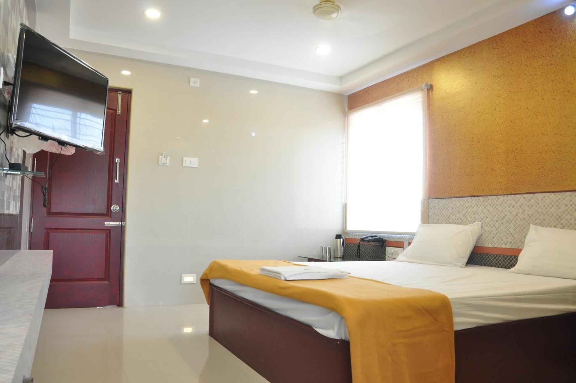 Ssr Hotel Srikalahasti Zimmer foto