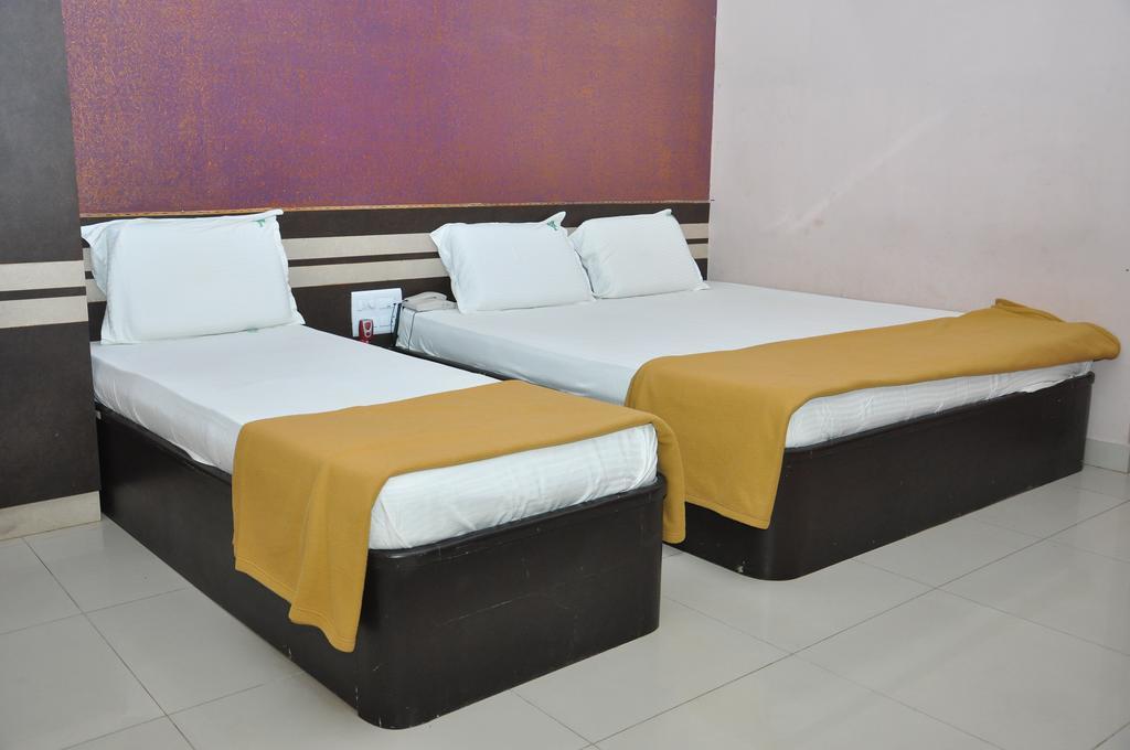 Ssr Hotel Srikalahasti Exterior foto