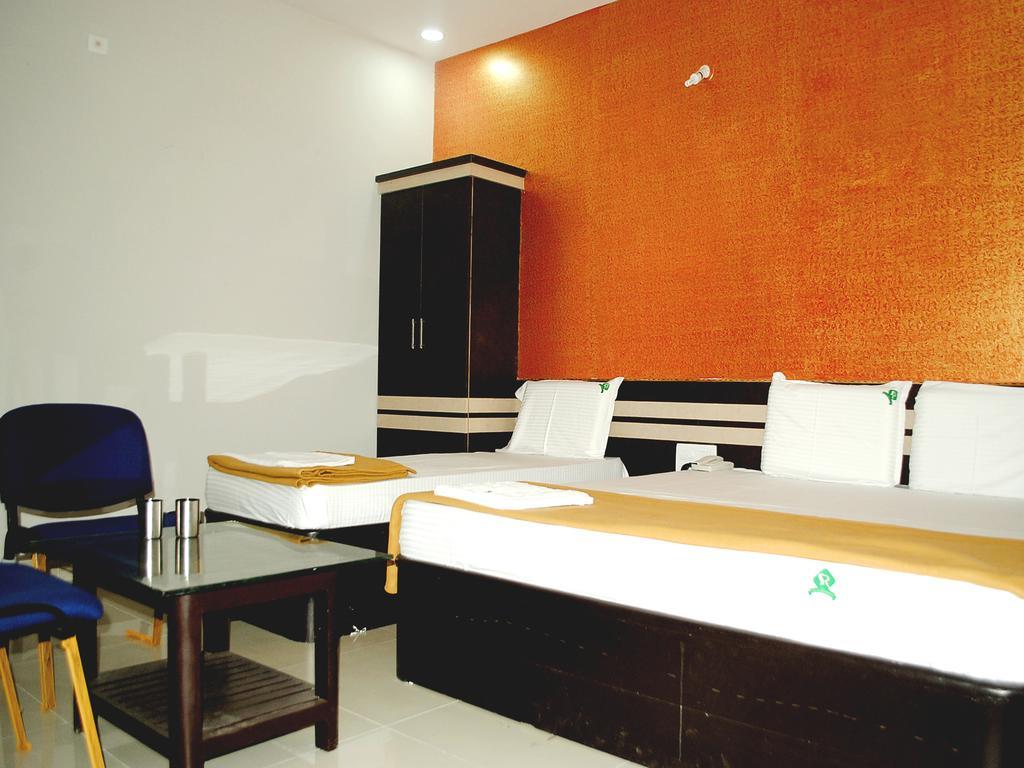 Ssr Hotel Srikalahasti Exterior foto